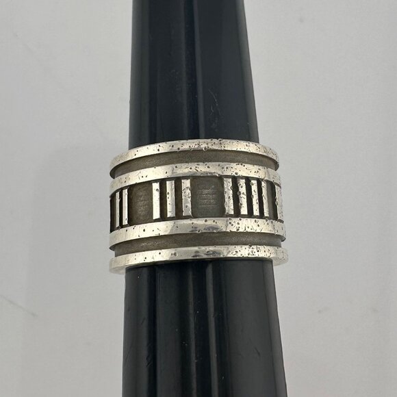 Tiffany & Co Large Atlas Ring - Sterling Silver Size 5 - Picture 8 of 10